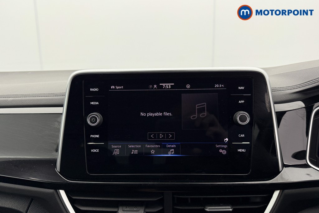 Volkswagen T-Roc R-Line Automatic Petrol SUV - Stock Number (1569482) - 7th supplementary image