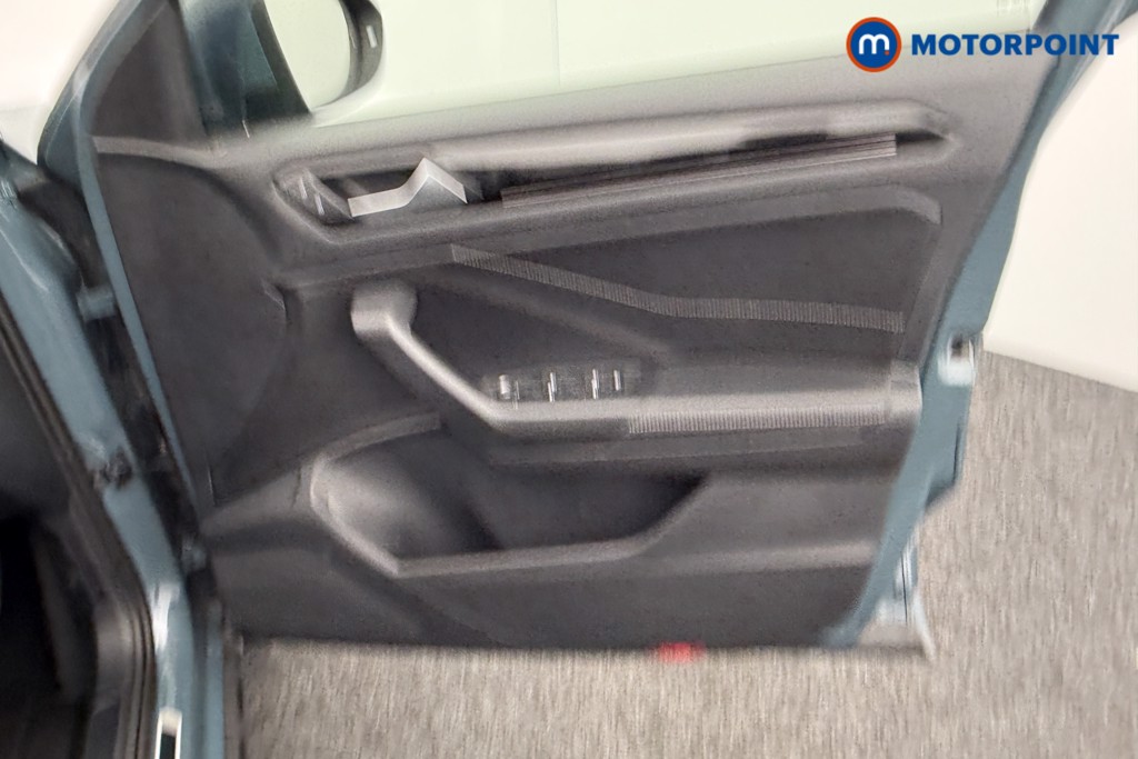Volkswagen T-Roc R-Line Automatic Petrol SUV - Stock Number (1569482) - 18th supplementary image