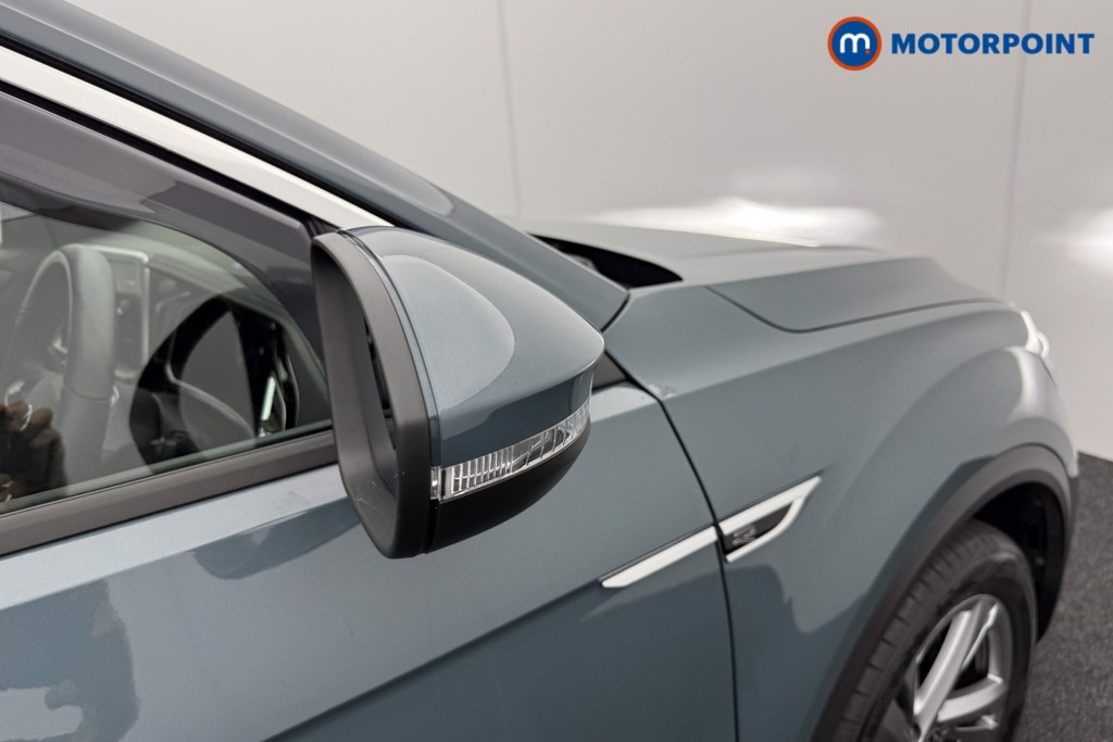 Volkswagen T-Roc R-Line Automatic Petrol SUV - Stock Number (1569482) - 19th supplementary image