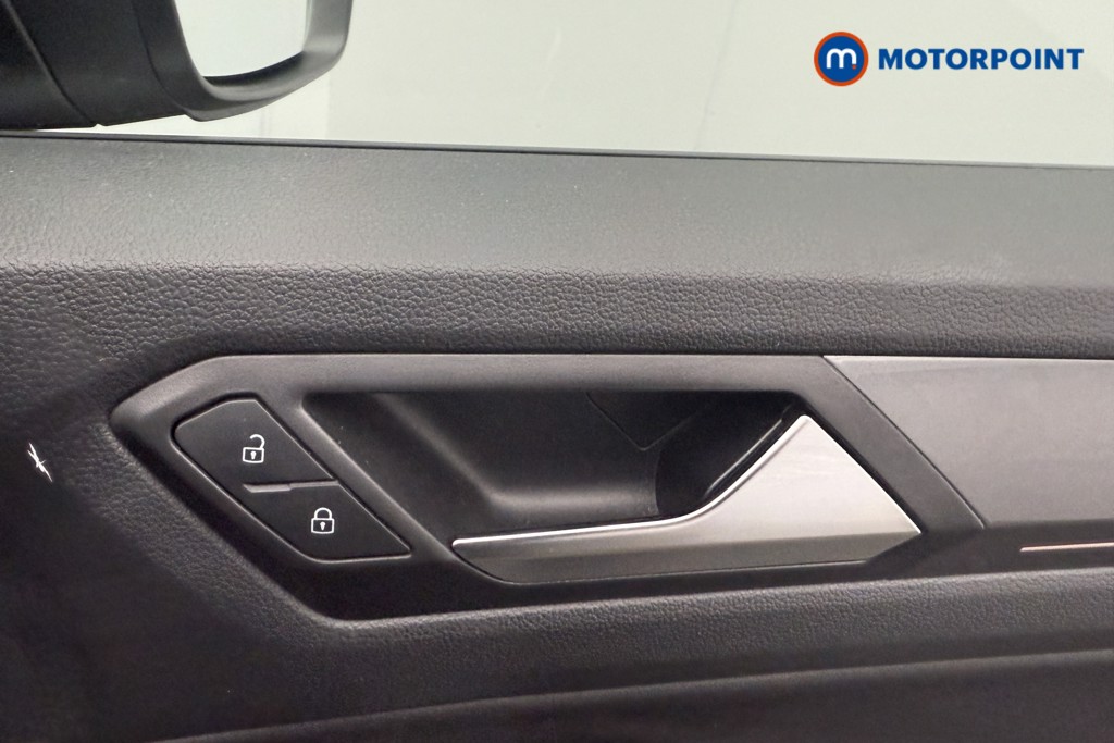 Volkswagen T-Roc R-Line Automatic Petrol SUV - Stock Number (1569533) - 15th supplementary image