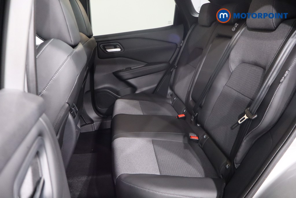 Nissan Qashqai N-Connecta Automatic Petrol SUV - Stock Number (1569582) - 5th supplementary image