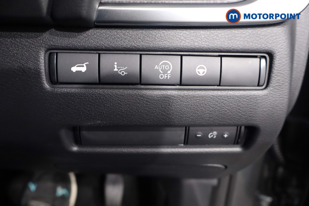 Nissan Qashqai Tekna Automatic Petrol SUV - Stock Number (1569586) - 18th supplementary image