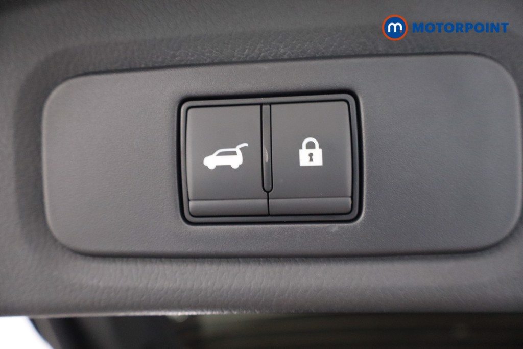 Nissan Qashqai Tekna Automatic Petrol SUV - Stock Number (1569586) - 38th supplementary image