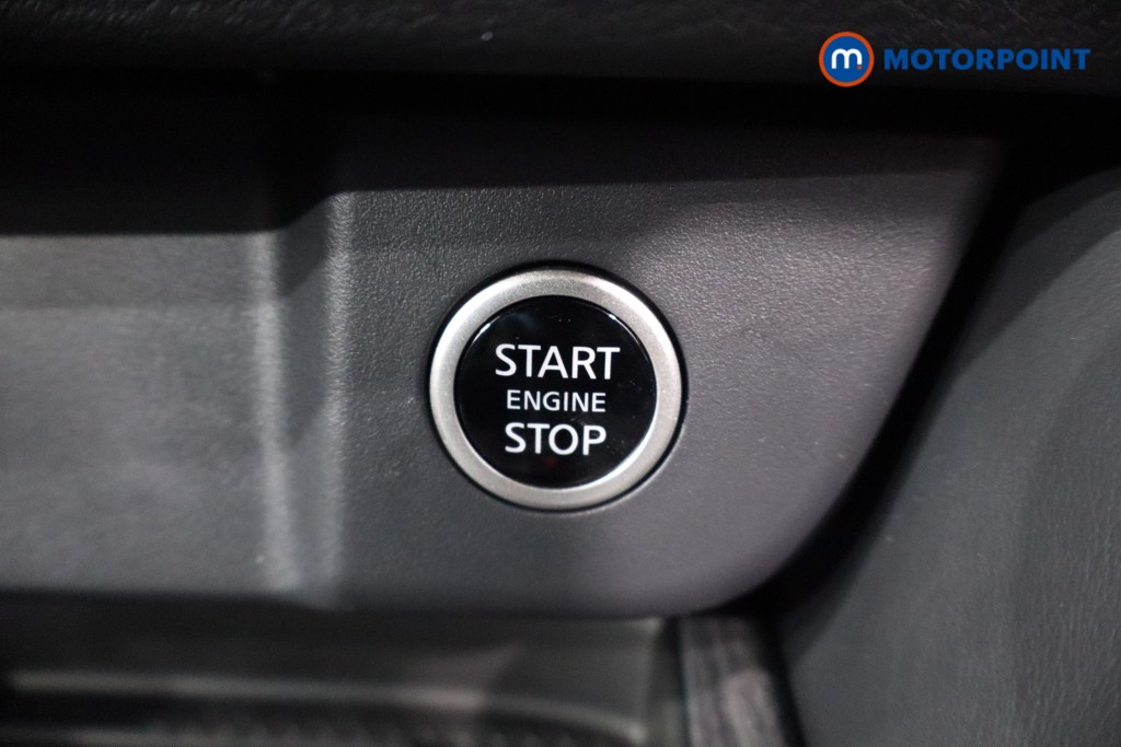 Nissan Qashqai Tekna Automatic Petrol SUV - Stock Number (1569590) - 13th supplementary image