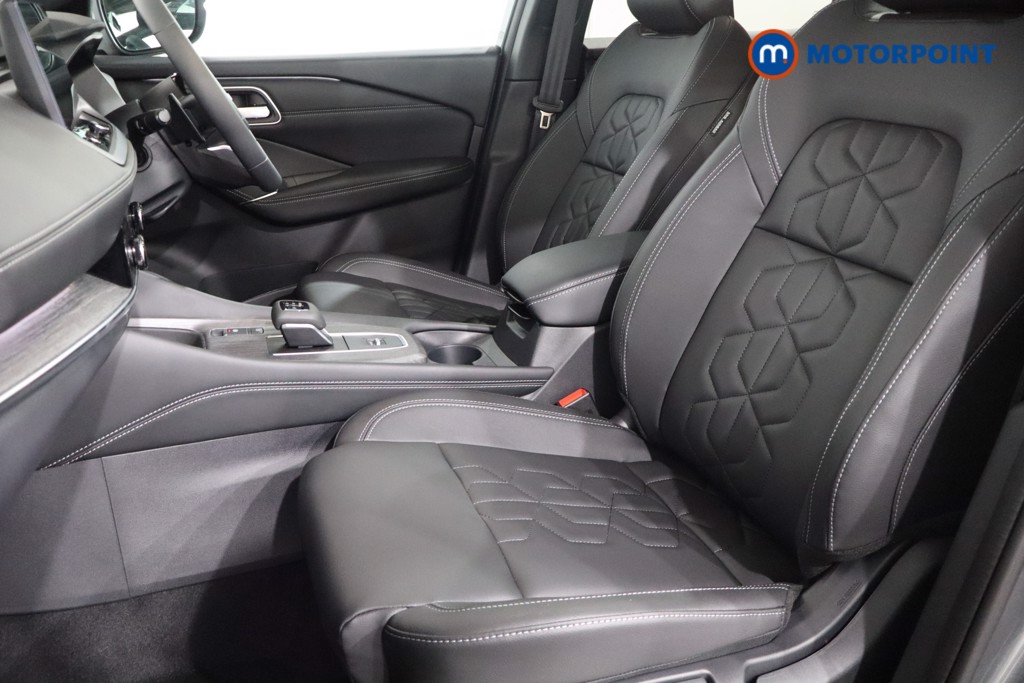 Nissan Qashqai Tekna Automatic Petrol SUV - Stock Number (1569592) - 4th supplementary image