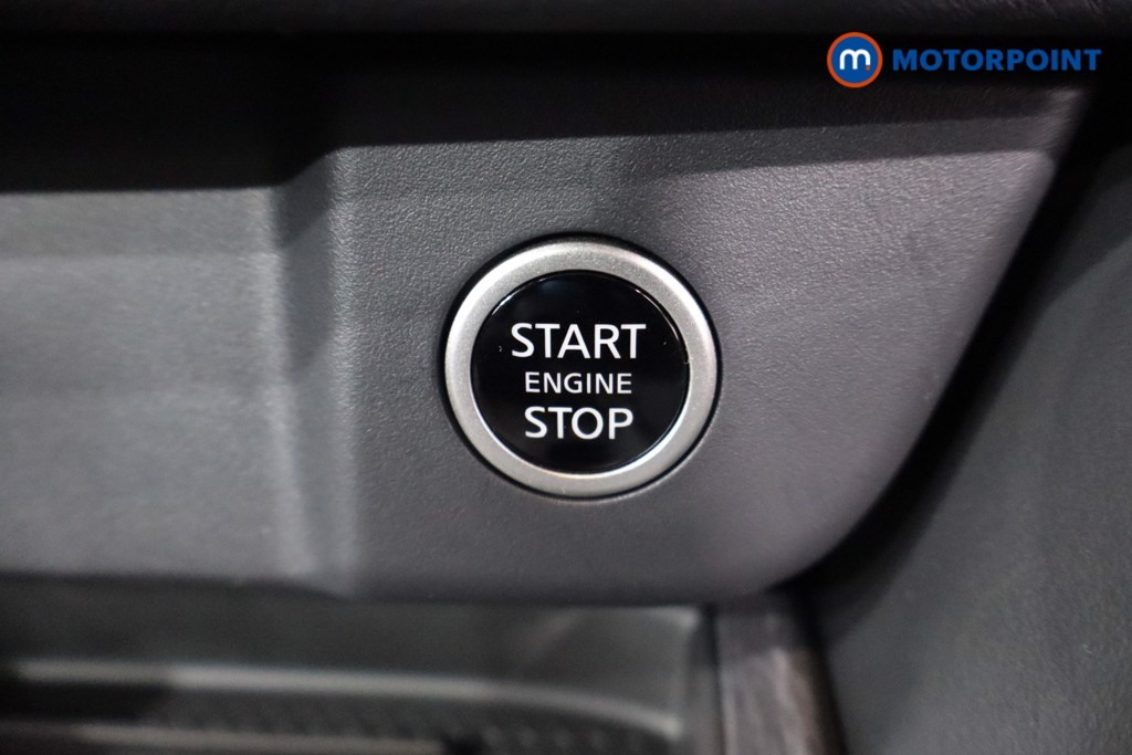 Nissan Qashqai Tekna Automatic Petrol SUV - Stock Number (1569592) - 13th supplementary image