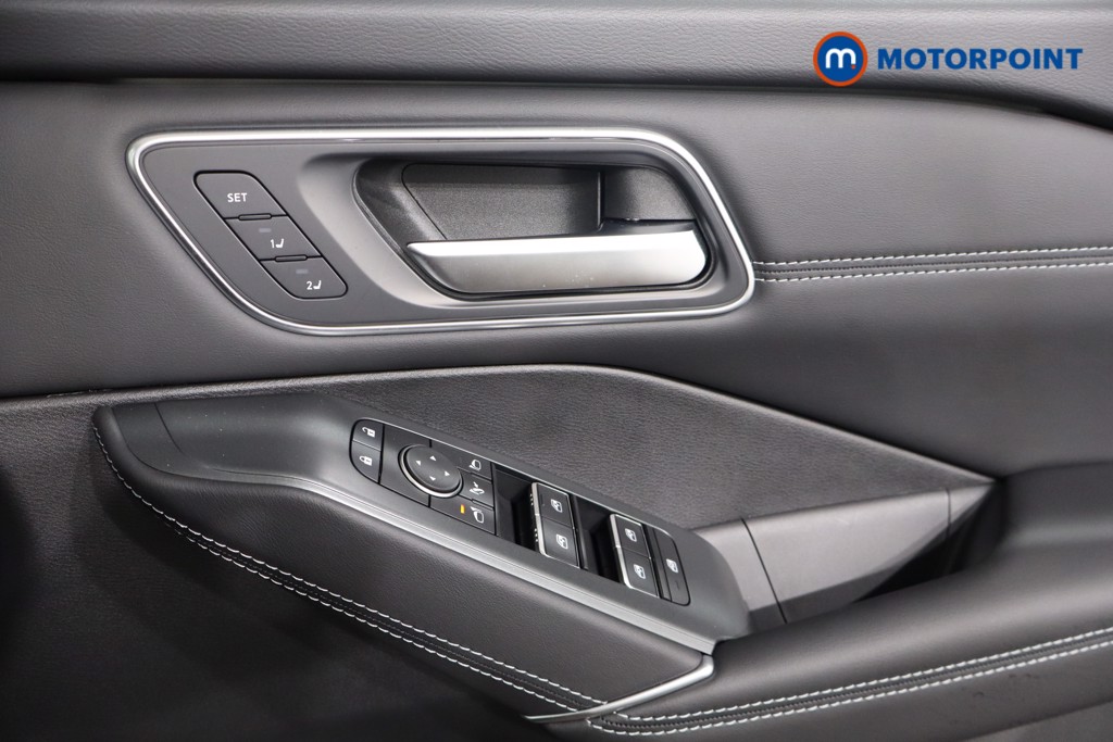 Nissan Qashqai Tekna Automatic Petrol SUV - Stock Number (1569593) - 20th supplementary image