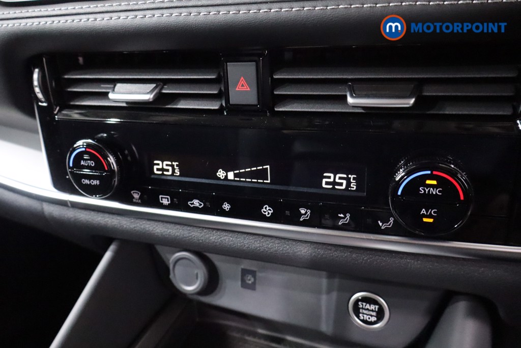 Nissan Qashqai N-Connecta Automatic Petrol SUV - Stock Number (1569610) - 14th supplementary image
