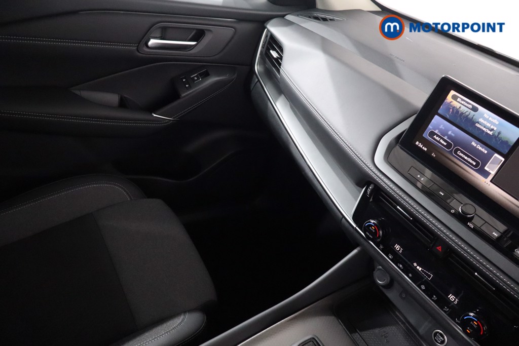 Nissan Qashqai N-Connecta Automatic Petrol SUV - Stock Number (1569616) - 15th supplementary image