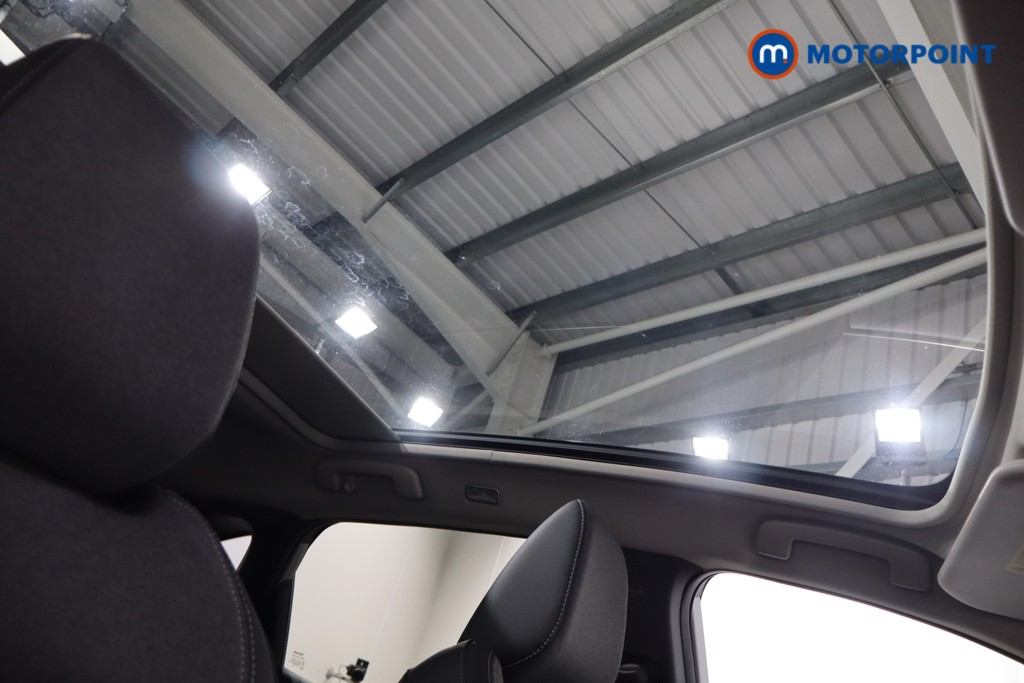 Nissan Qashqai N-Connecta Automatic Petrol SUV - Stock Number (1569616) - 23rd supplementary image