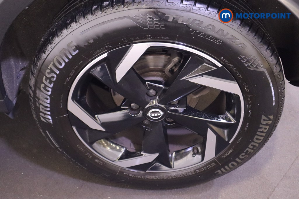 Nissan Juke N-Connecta Automatic Petrol SUV - Stock Number (1569834) - 17th supplementary image