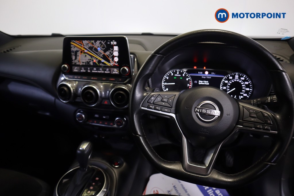 Nissan Juke N-Connecta Automatic Petrol SUV - Stock Number (1569834) - 1st supplementary image