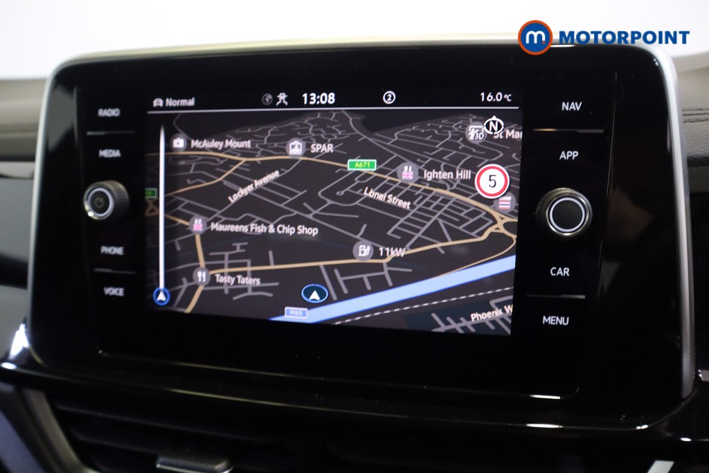 Volkswagen T-Roc R-Line Automatic Petrol SUV - Stock Number (1570352) - 2nd supplementary image
