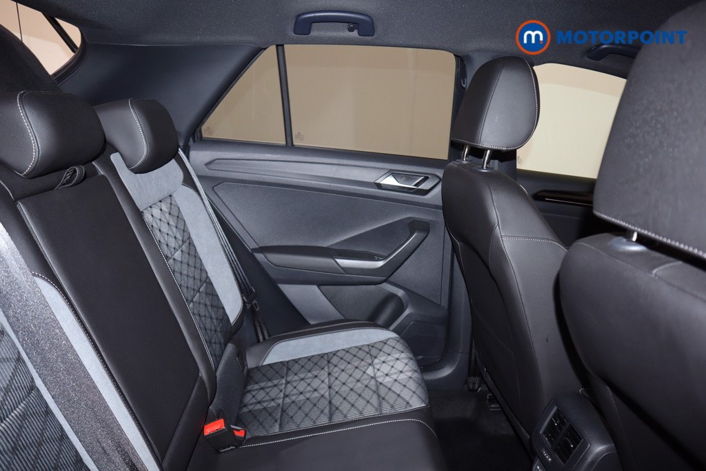 Volkswagen T-Roc R-Line Automatic Petrol SUV - Stock Number (1570352) - 14th supplementary image