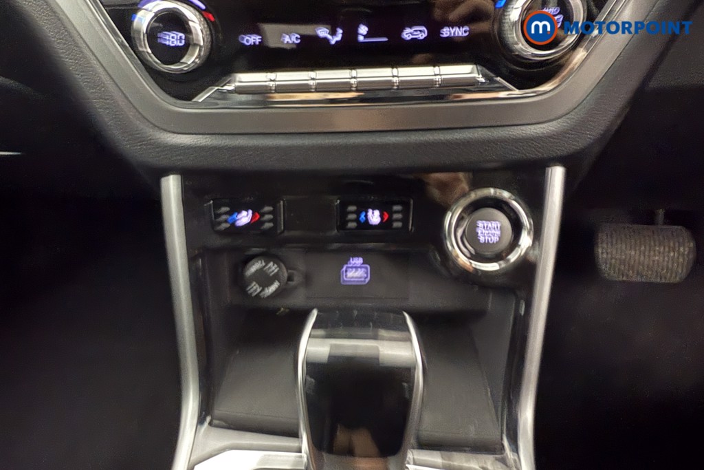 Ssangyong Korando Ultimate Automatic Petrol SUV - Stock Number (1570398) - 13th supplementary image