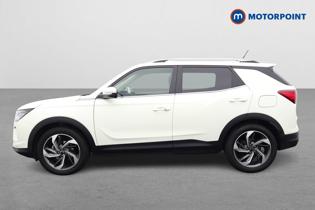 Ssangyong Korando Ultimate Automatic Petrol SUV - Stock Number (1570398) - Passenger side