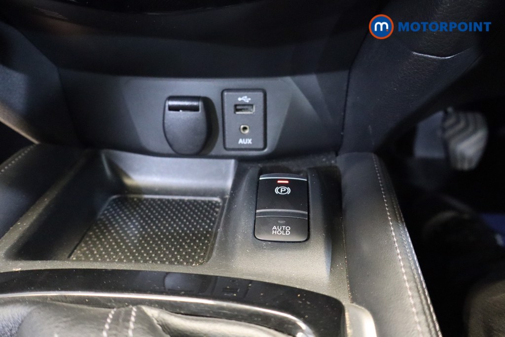 Nissan X-Trail N-Connecta Manual Diesel SUV - Stock Number (1538236) - 9th supplementary image