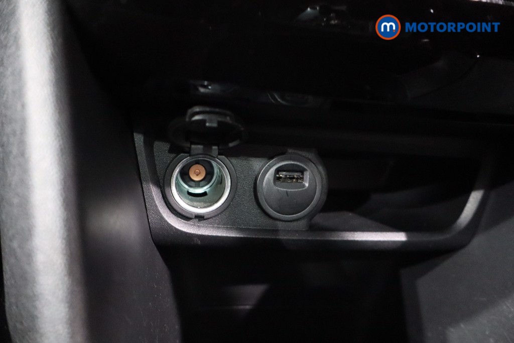 Peugeot 2008 Gt Line Automatic Petrol SUV - Stock Number (1561461) - 17th supplementary image