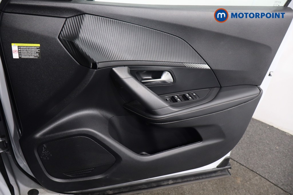 Peugeot 2008 Allure Manual Petrol SUV - Stock Number (1561792) - 22nd supplementary image