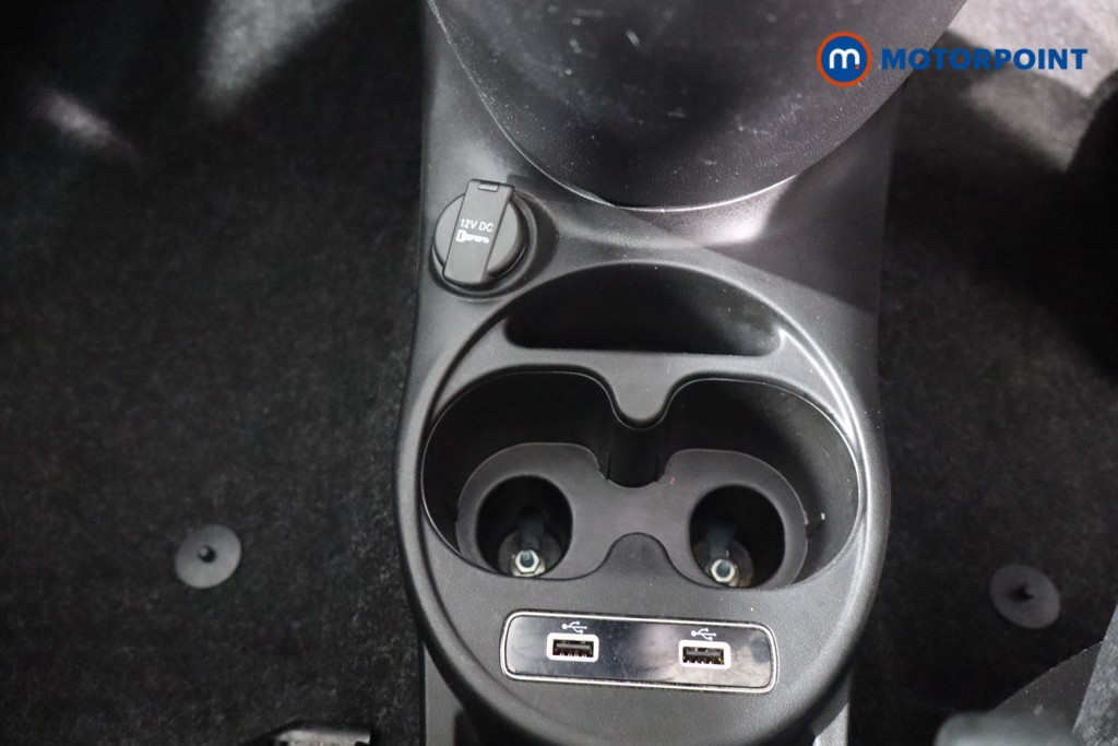 Fiat 500 TOP Manual Petrol-Electric Hybrid Hatchback - Stock Number (1565335) - 17th supplementary image