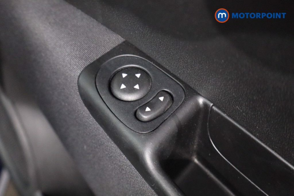 Fiat 500 TOP Manual Petrol-Electric Hybrid Hatchback - Stock Number (1565335) - 20th supplementary image