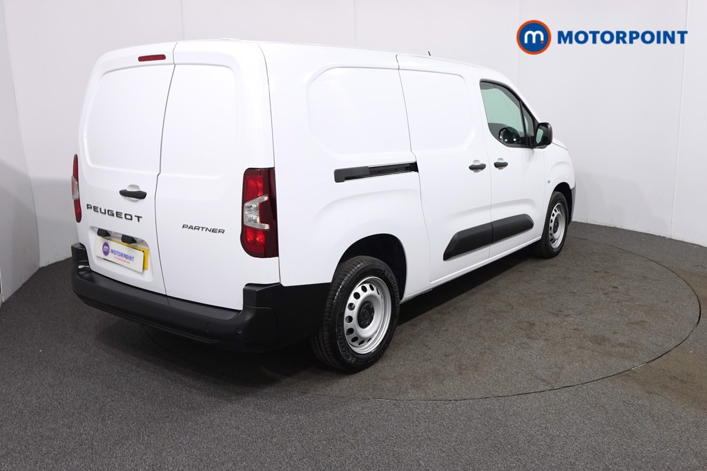 Peugeot Partner Professional Manual Diesel Panel Van - Stock Number (1565837) - Drivers side rear corner