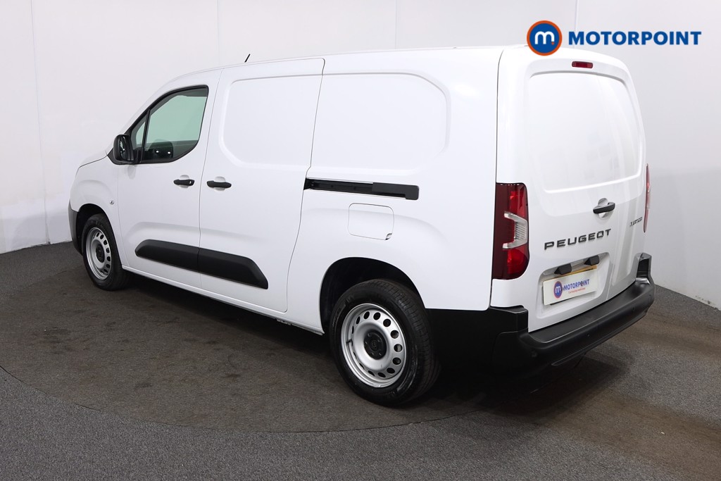Peugeot Partner Professional Manual Diesel Panel Van - Stock Number (1565837) - Passenger side rear corner