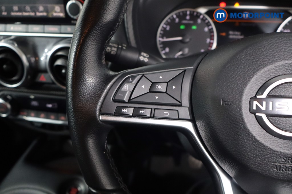 Nissan Juke N-Connecta Manual Petrol SUV - Stock Number (1566099) - 7th supplementary image