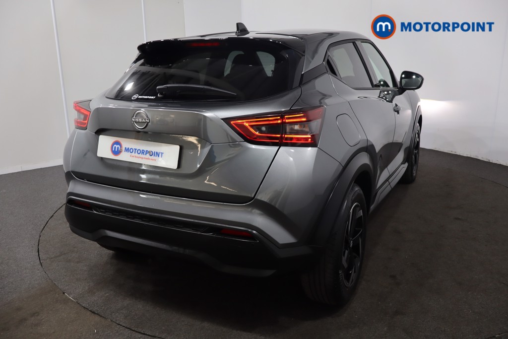 Nissan Juke N-Connecta Manual Petrol SUV - Stock Number (1566099) - 30th supplementary image