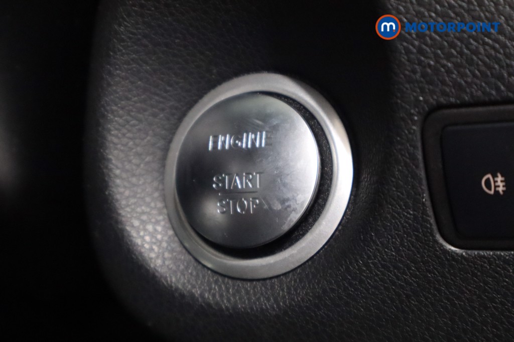 Mercedes-Benz A Class Amg Line Manual Petrol Hatchback - Stock Number (1567809) - 15th supplementary image