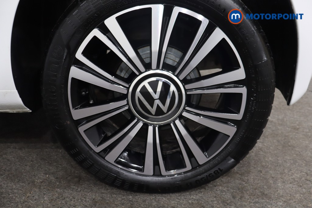 Volkswagen UP Black Edition Manual Petrol Hatchback - Stock Number (1569561) - 12th supplementary image