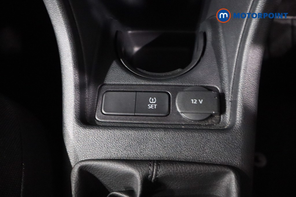Volkswagen UP Black Edition Manual Petrol Hatchback - Stock Number (1569561) - 16th supplementary image