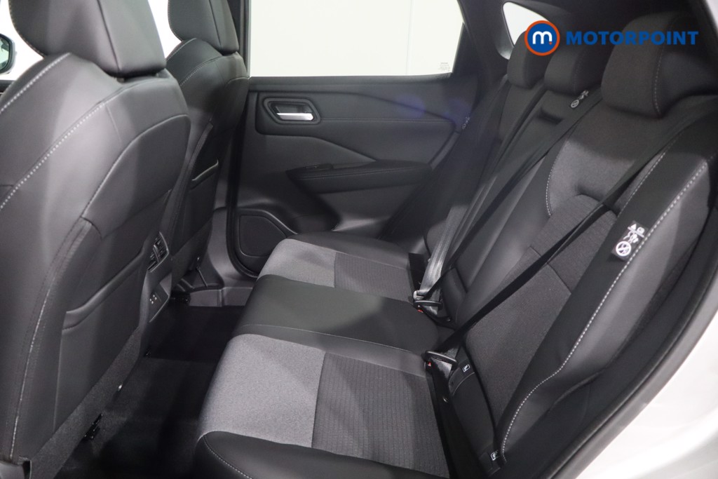 Nissan Qashqai N-Connecta Automatic Petrol SUV - Stock Number (1569567) - 5th supplementary image