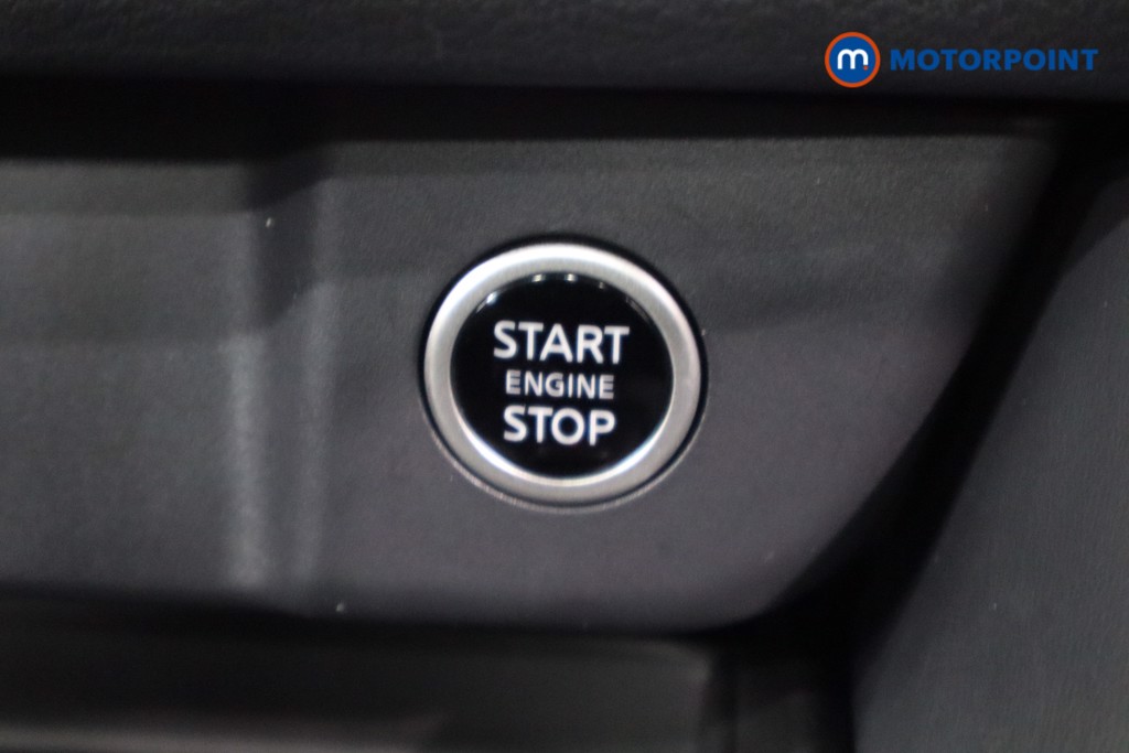 Nissan Qashqai N-Connecta Automatic Petrol SUV - Stock Number (1569567) - 14th supplementary image