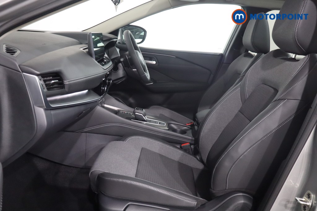 Nissan Qashqai N-Connecta Automatic Petrol SUV - Stock Number (1569568) - 4th supplementary image