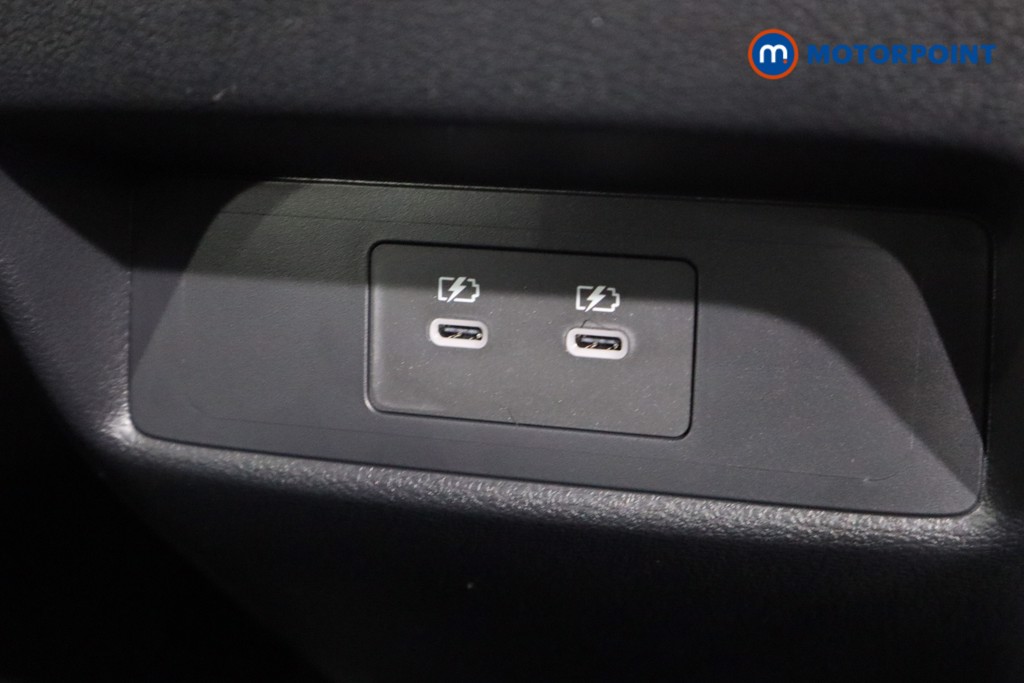 Nissan Qashqai N-Connecta Automatic Petrol SUV - Stock Number (1569568) - 13th supplementary image
