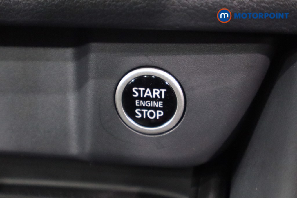 Nissan Qashqai N-Connecta Automatic Petrol SUV - Stock Number (1569568) - 15th supplementary image