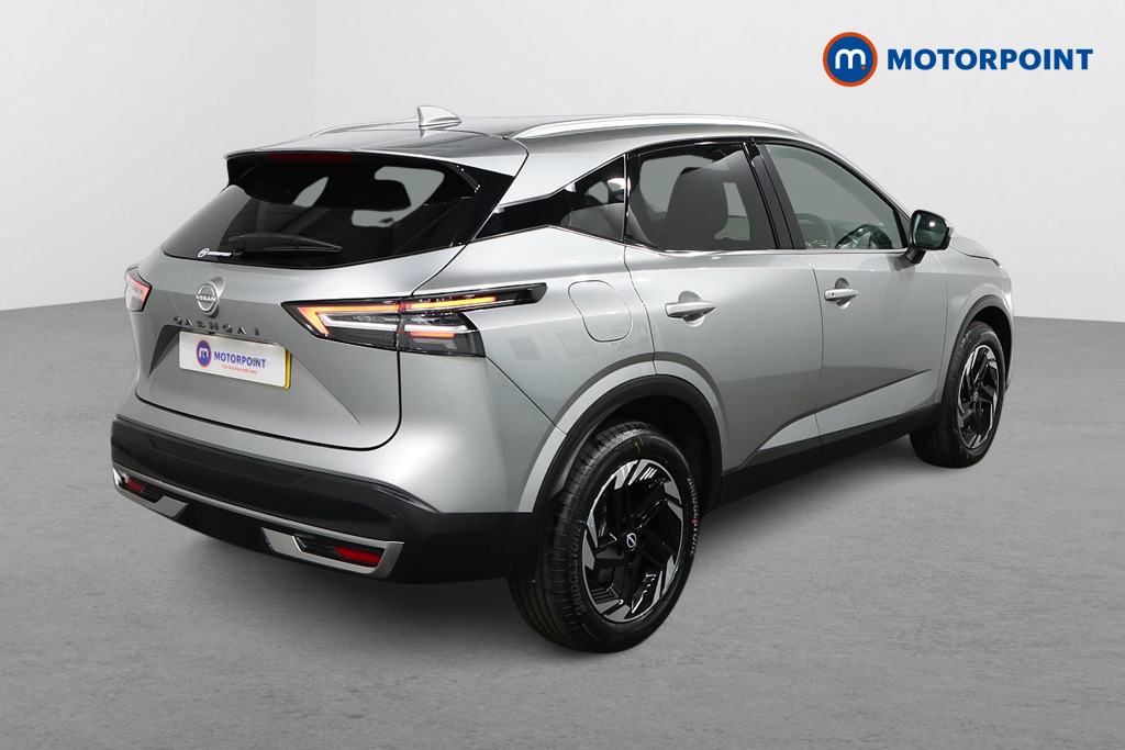 Nissan Qashqai N-Connecta Automatic Petrol SUV - Stock Number (1569568) - Drivers side rear corner