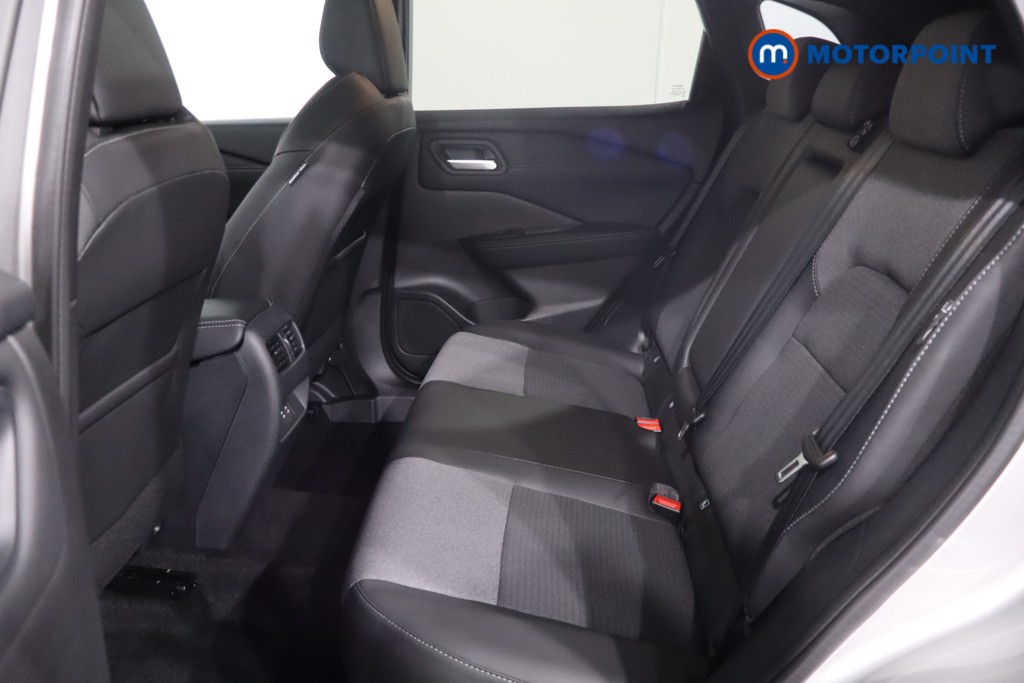 Nissan Qashqai N-Connecta Automatic Petrol SUV - Stock Number (1569573) - 5th supplementary image