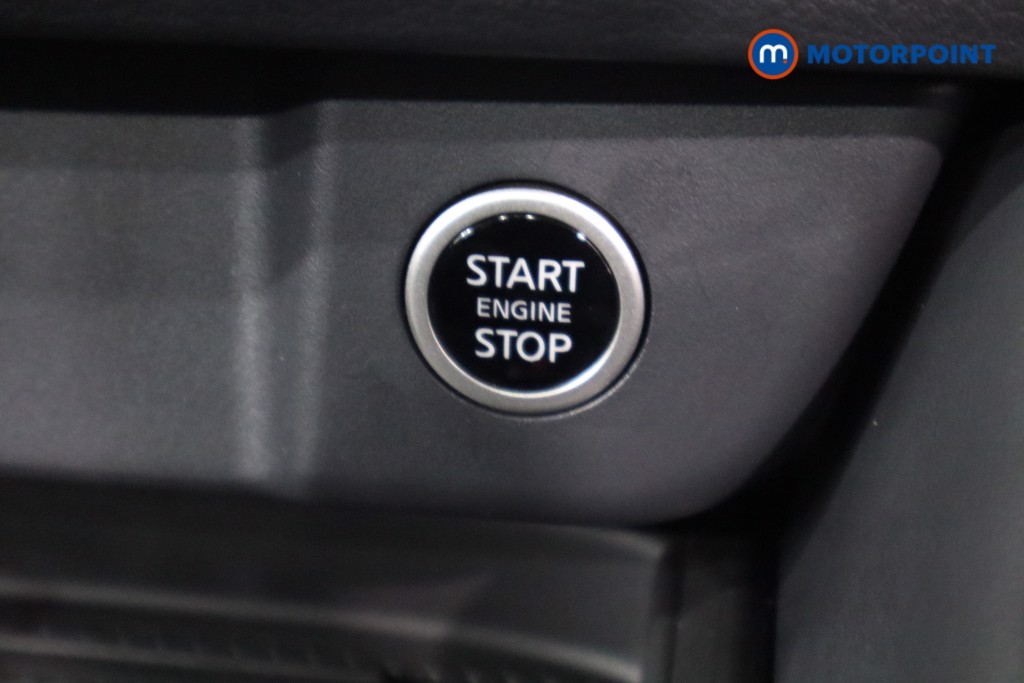 Nissan Qashqai N-Connecta Automatic Petrol SUV - Stock Number (1569573) - 15th supplementary image