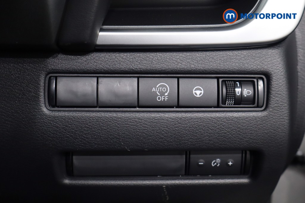Nissan Qashqai N-Connecta Automatic Petrol SUV - Stock Number (1569573) - 21st supplementary image