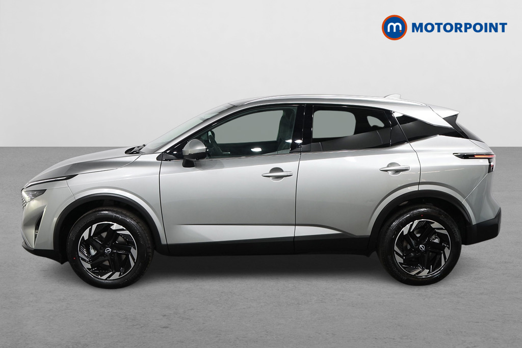 Nissan Qashqai N-Connecta Automatic Petrol SUV - Stock Number (1569573) - Passenger side