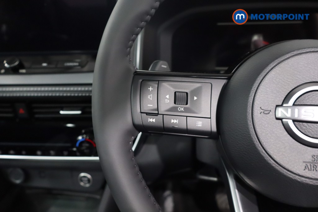 Nissan Qashqai N-Connecta Automatic Petrol SUV - Stock Number (1569575) - 7th supplementary image