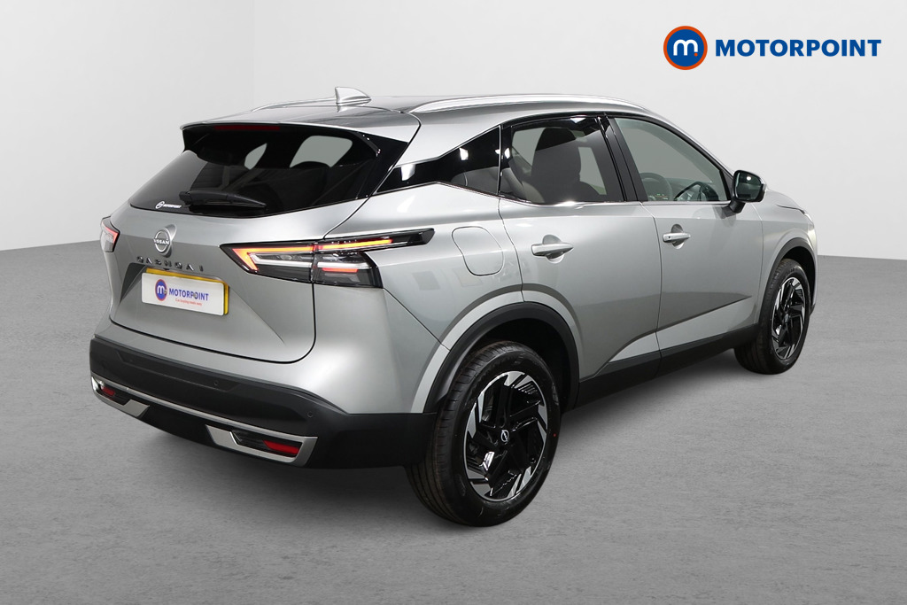 Nissan Qashqai N-Connecta Automatic Petrol SUV - Stock Number (1569575) - Drivers side rear corner
