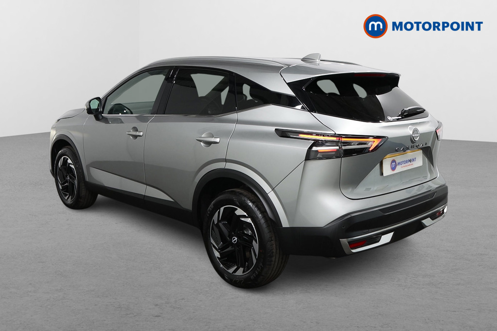 Nissan Qashqai N-Connecta Automatic Petrol SUV - Stock Number (1569575) - Passenger side rear corner