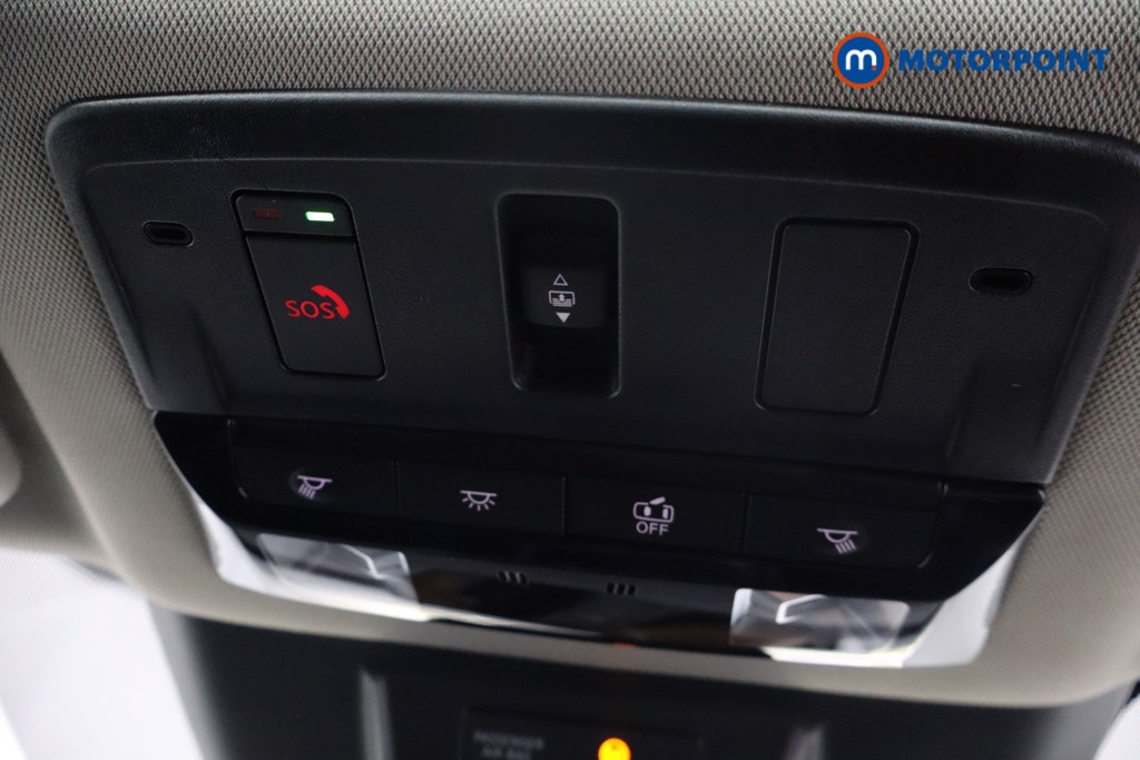 Nissan Qashqai N-Connecta Automatic Petrol SUV - Stock Number (1569612) - 20th supplementary image