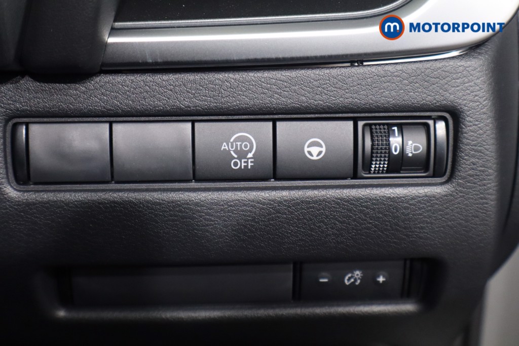 Nissan Qashqai N-Connecta Automatic Petrol SUV - Stock Number (1569612) - 21st supplementary image