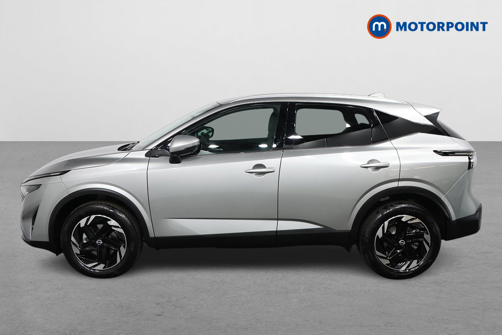 Nissan Qashqai N-Connecta Automatic Petrol SUV - Stock Number (1569612) - Passenger side