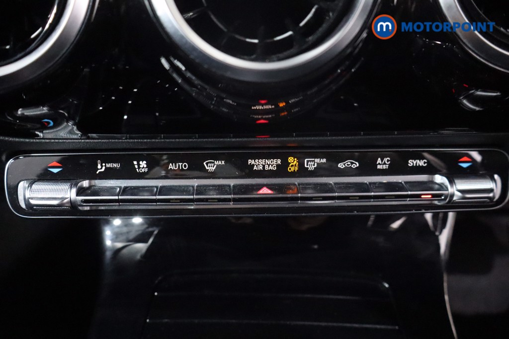 Mercedes-Benz A Class Amg Line Automatic Diesel Hatchback - Stock Number (1569736) - 16th supplementary image