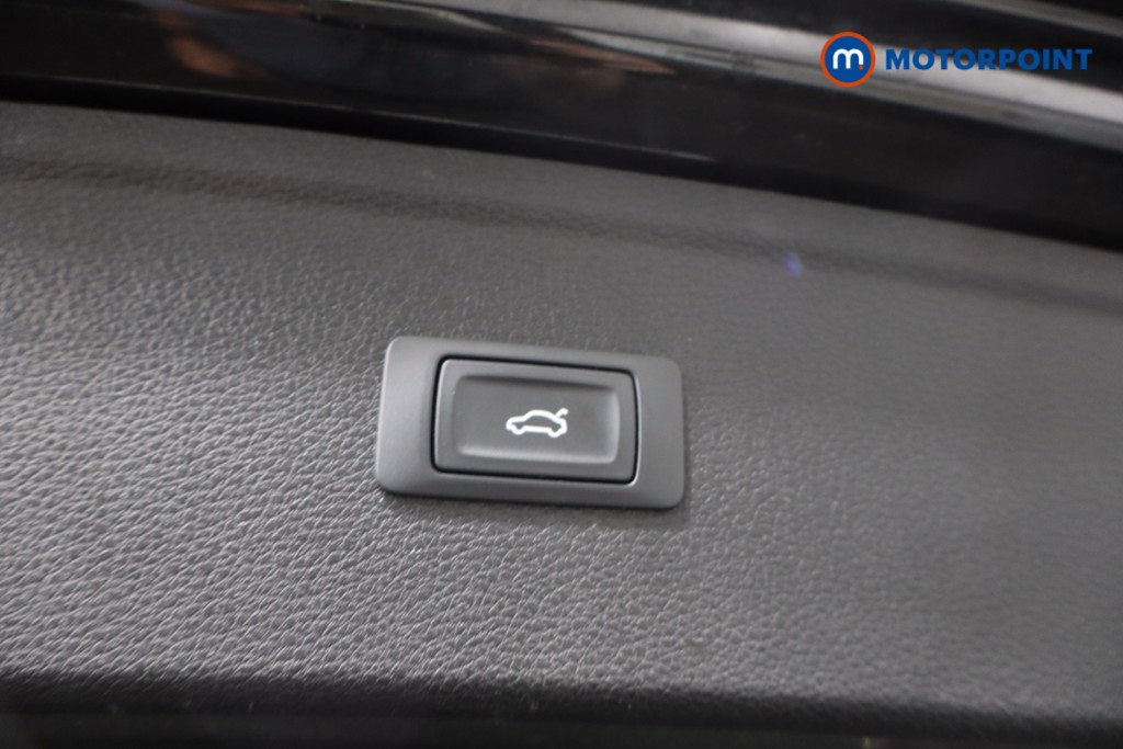 Audi Q5 S Line Automatic Diesel SUV - Stock Number (1559216) - 32nd supplementary image